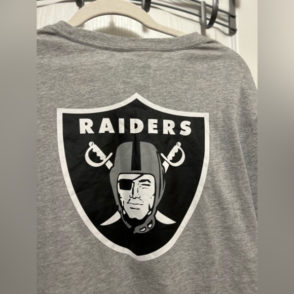NFL Apparel Men's Las Vegas Raiders Football Tee Shirt medium double sided 2020 - Picture 4 of 15